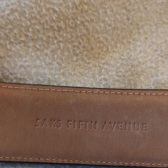 VINTAGE Saks Fifth Avenue Brown Leather Cinch Belt Size Medium 34" - Picture 6 of 14